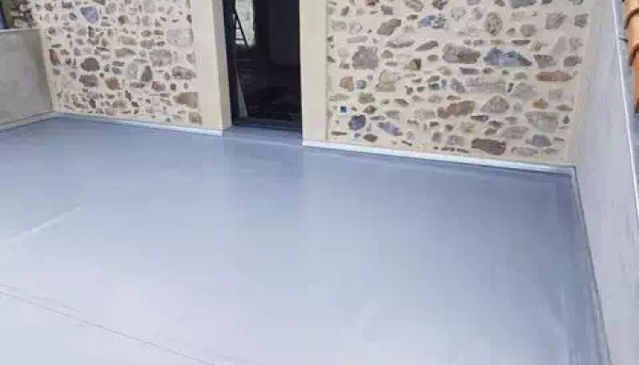 Réalisation d'une étanchéité toit plat par AbriteToit85 à Beaulieu-sous-la-Roche